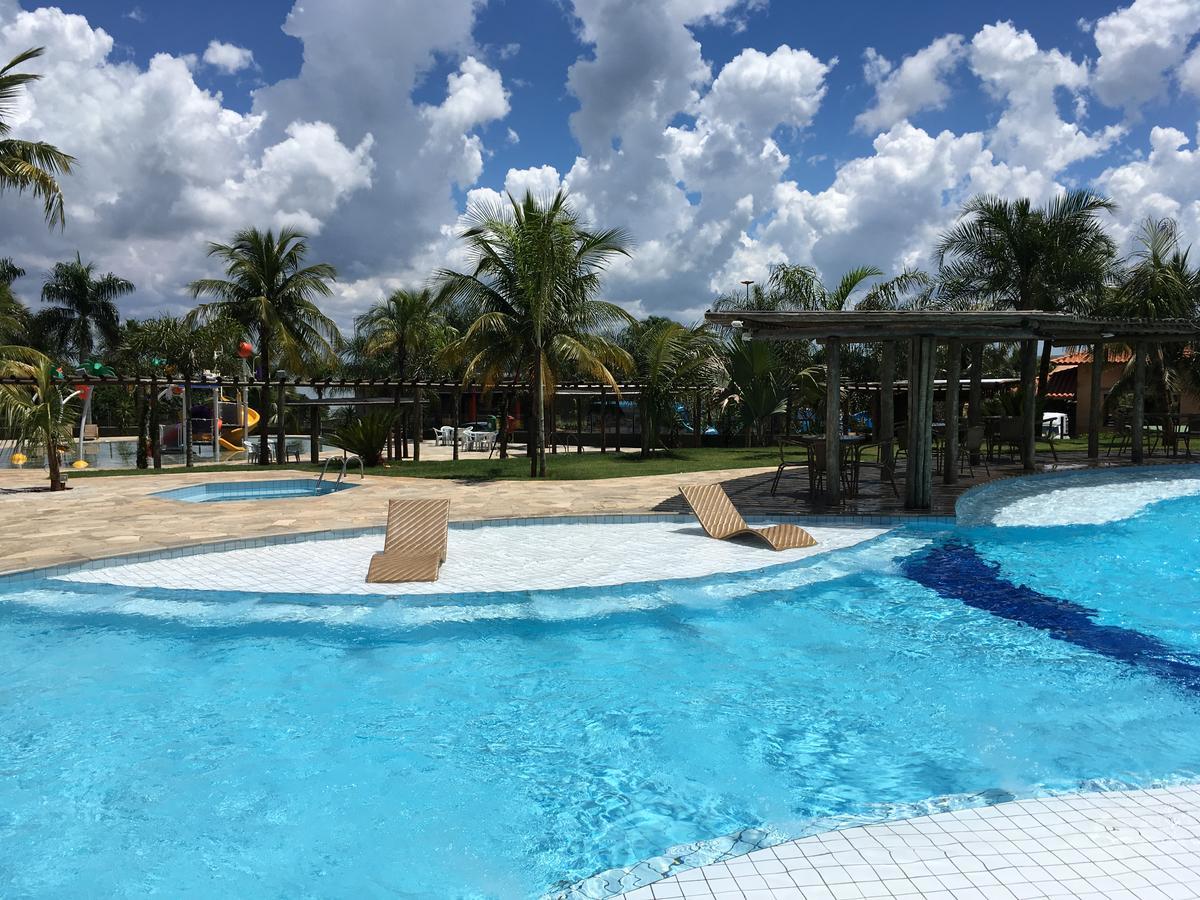 Grandes Lagos Resorts E Parque Aquatico Santa Clara d'Oeste Exterior foto
